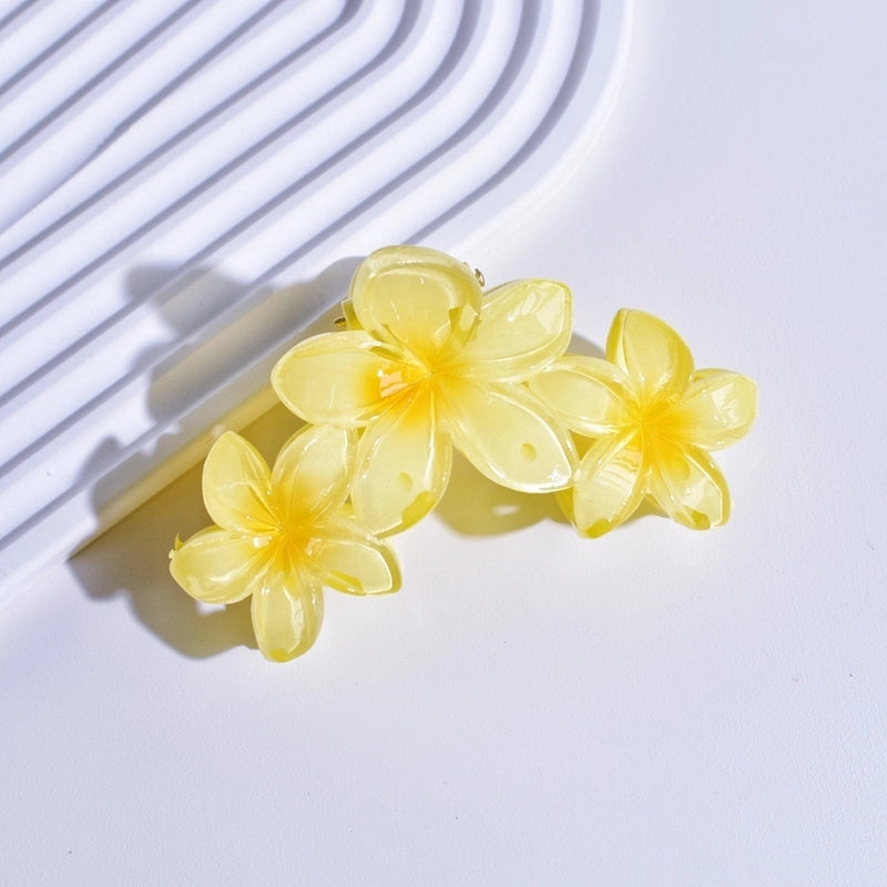 Cute Women’s Flower Plastic Hair Claws