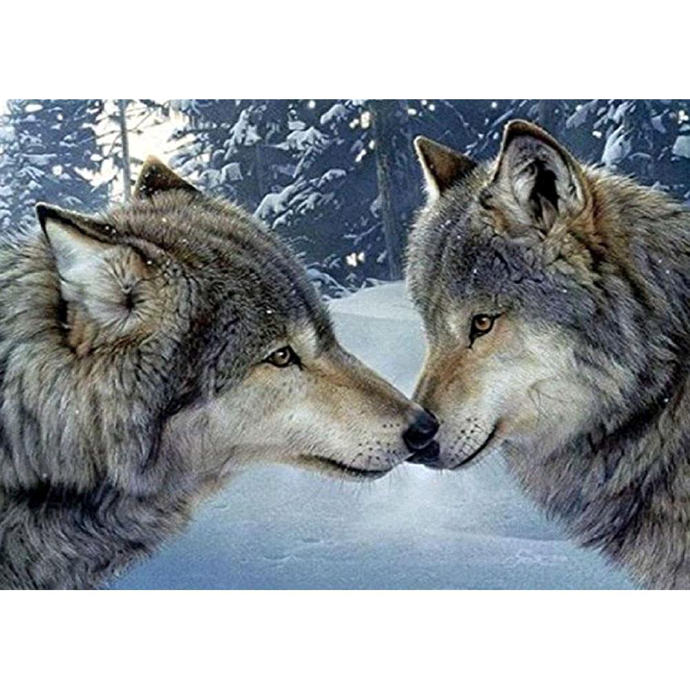 

40x30cm Round Drill Diamond Painting - Kissing Wolves, 501 Original