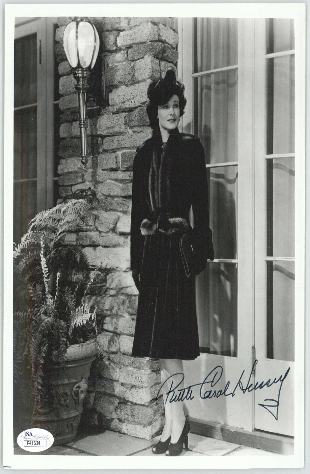 RUTH HUSSEY, ACTRESS (DECEASED) SIGNED 8X10 JSA AUTHENTICATED COA #N41634