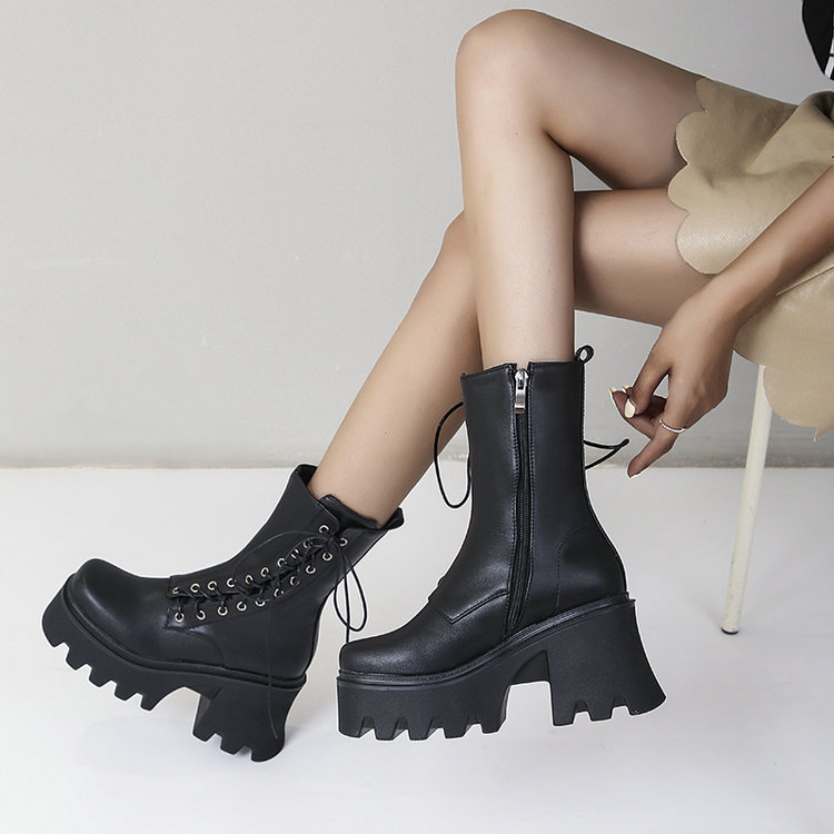 BRITISH STYLE LACE UP PLATFORM MARTIN BOOTS (4.5-8)