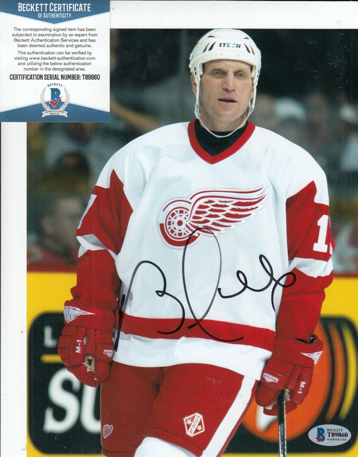 BRETT HULL signed (DETROIT RED WINGS) Hockey 8X10 Photo Poster painting BECKETT BAS T89860