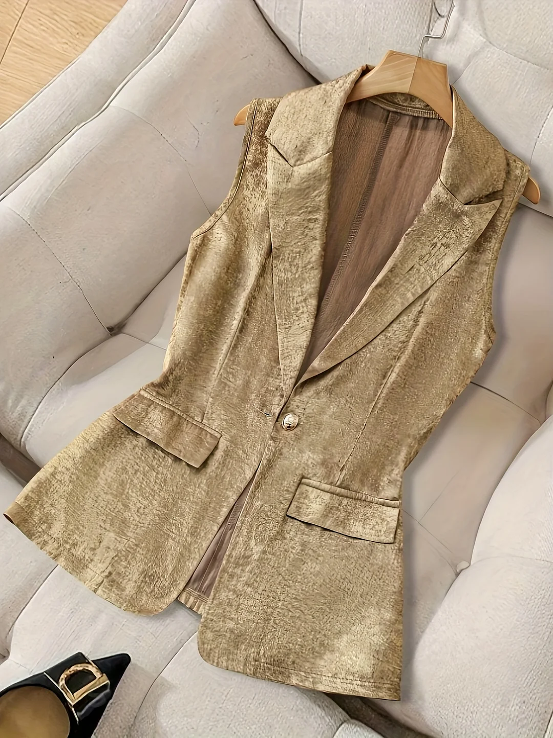 Women's Elegant Golden-Tone Sleeveless Blazer Vest - Chic Button-Up Lapel Collar, Slim Fit, Lightweight Polyester For Spring Summer Fall Office & Casual Wear, Ladies Blazer | IFYHOME