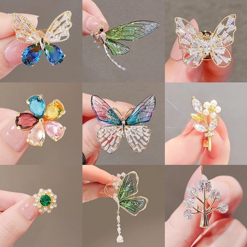 Small Brooch Simple Butterfly Brooch High-end Female Temperament Niche Design Pin New Dragonfly Brooch