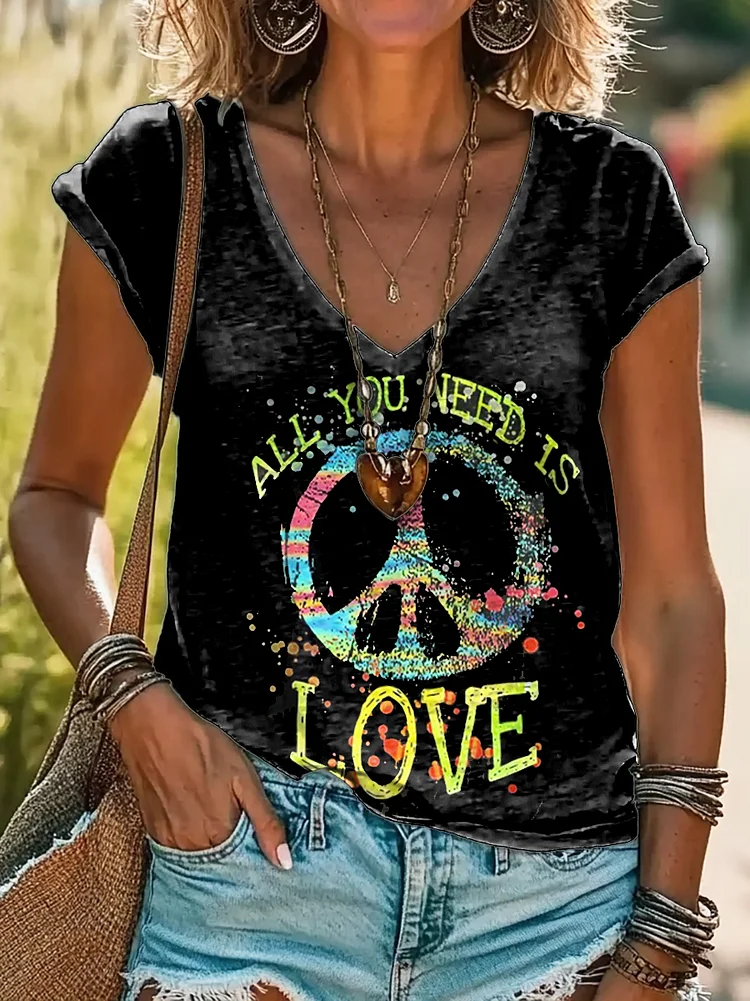 Women's Vintage Hippie Love Art Print 100%Cotton V-neck T-Shirt