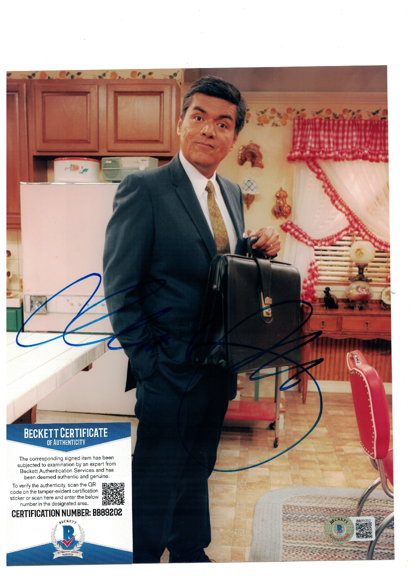 George Lopez Comedian Actor Signed 8x10 Photo Poster painting Beckett Certified FX21