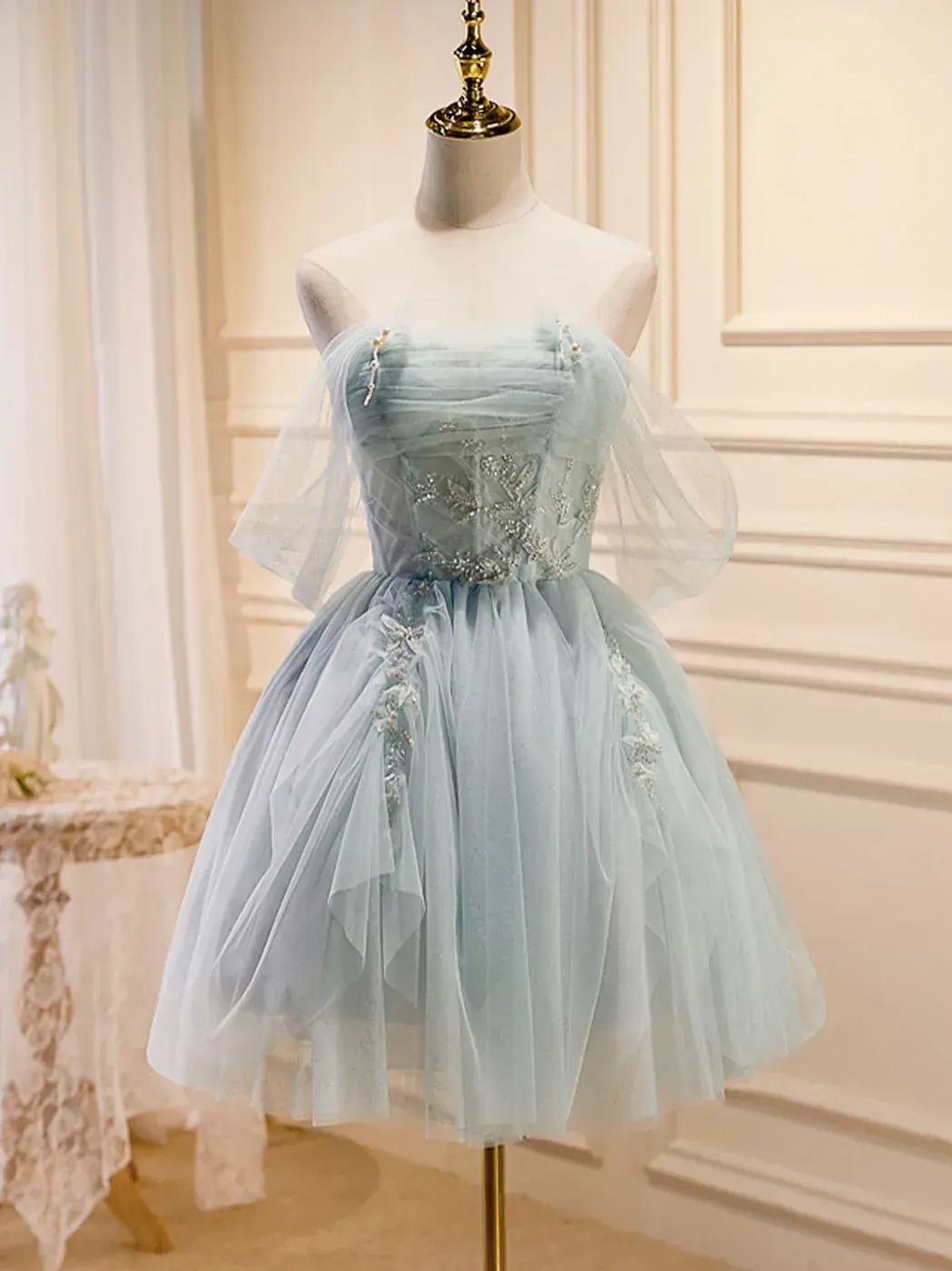 Miabel Off-The-Shoulder Short A-Line Sleeveless Short A-Line Homecoming Dress With Appliques