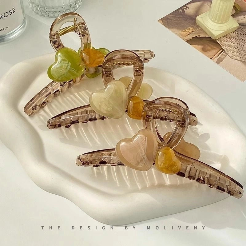 Women’s Casual Streetwear Heart Shape Arylic Handmade Hair Claws