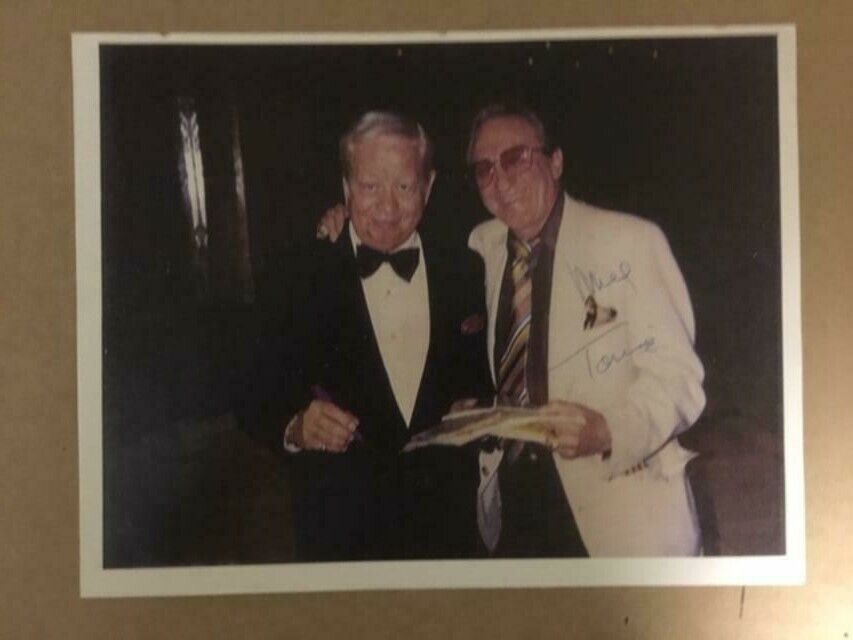 Mel Torme Signed 8 1/2 x 11 Photo Poster painting(Signing After the Show) with COA