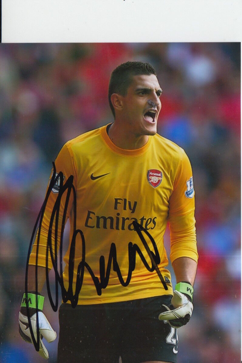 ARSENAL HAND SIGNED VITO MANNONE 6X4 Photo Poster painting 1.