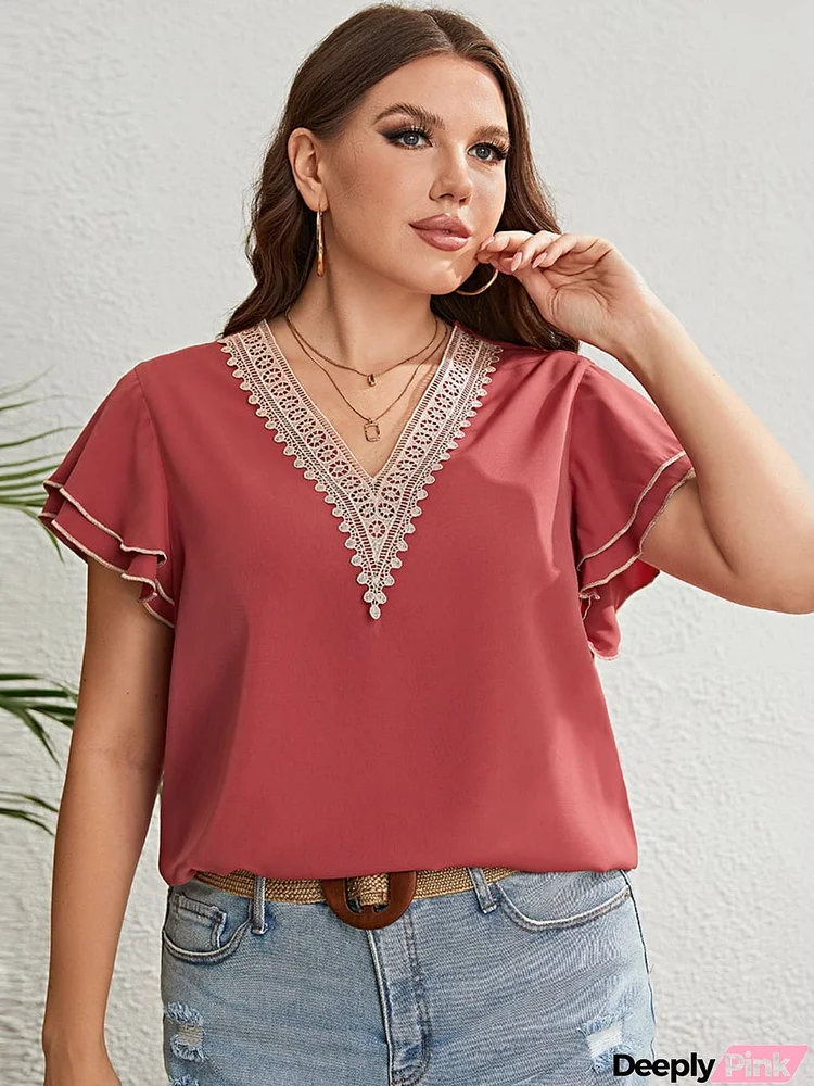 Plus Size Contrast V-Neck Layered Flutter Sleeve Blouse