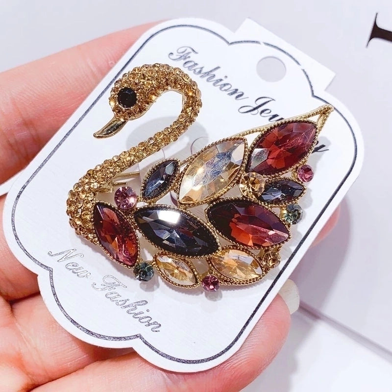 Minimalist Pin Rabbit Swan Butterfly Alloy Plating Hollow Out Inlay Rhinestones Women’S Brooches