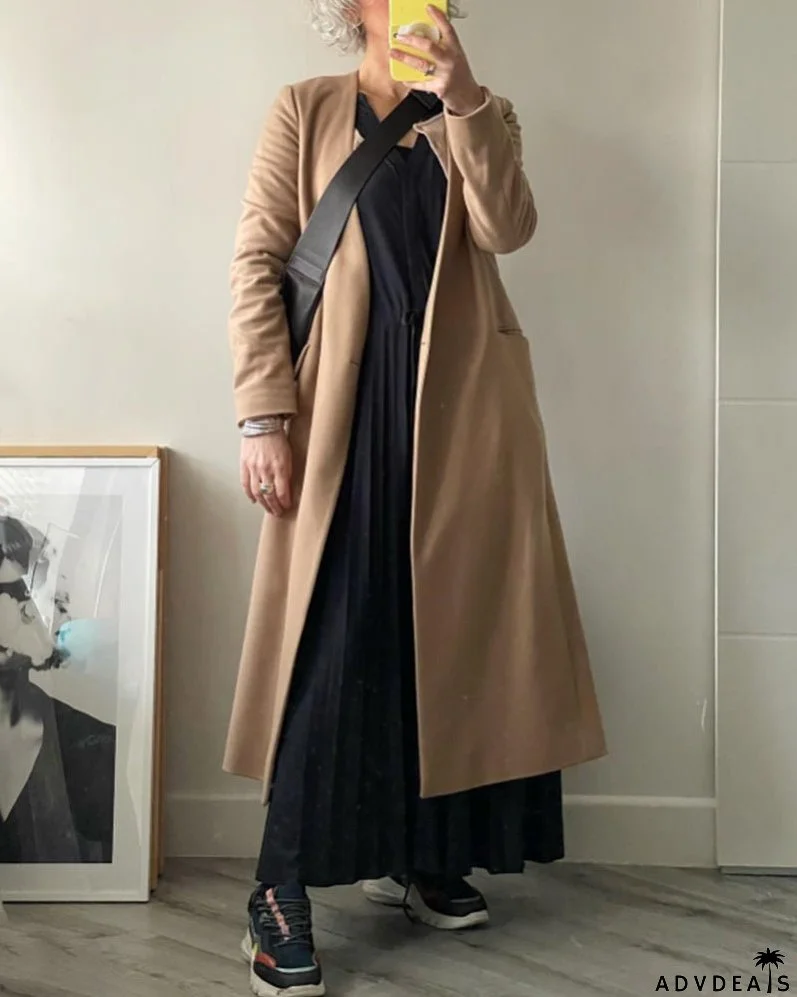 Pleated V-neck Dress in Solid Color