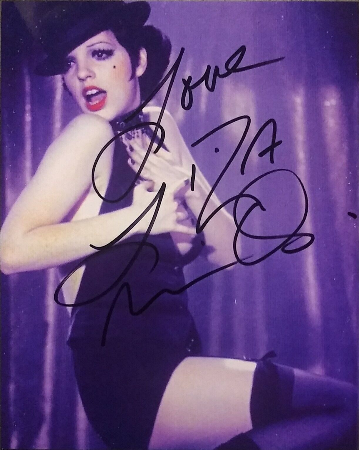 Liza Minnelli signed 8x10