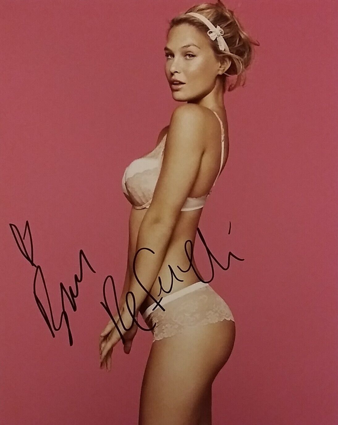 Bar Refaeli Signed 8 x 10