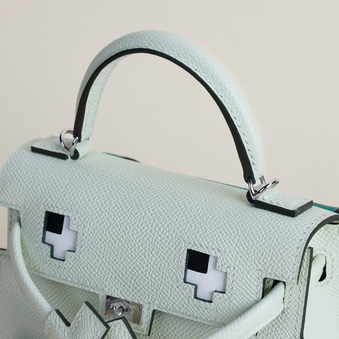 Kelly Doll Epsom  0V Gris ciment/ Z6 Malachite PHW