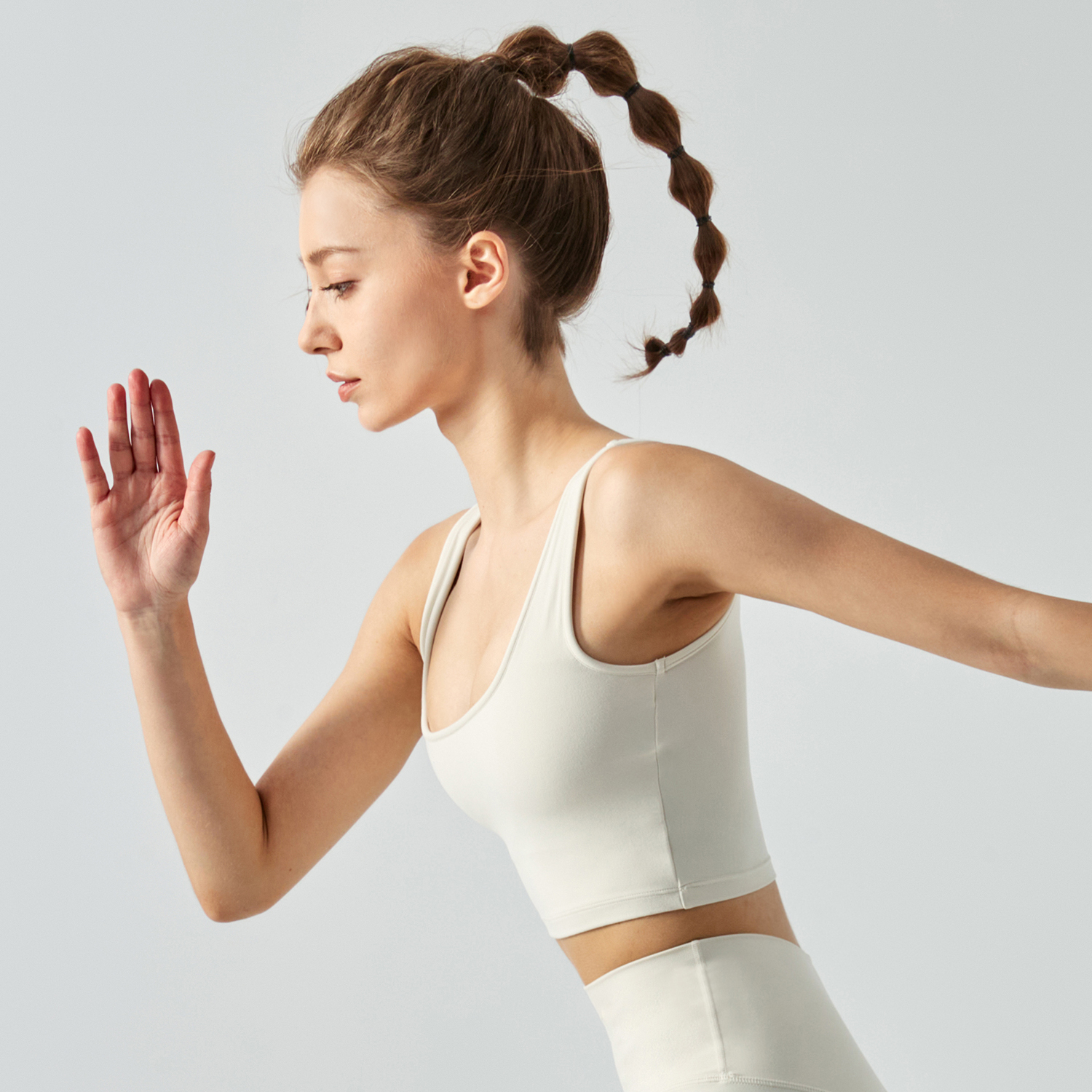 Buy square neck u back sustainable outerwear yoga sports bra with removable pads of high quality on Hergymclothing Ivory White