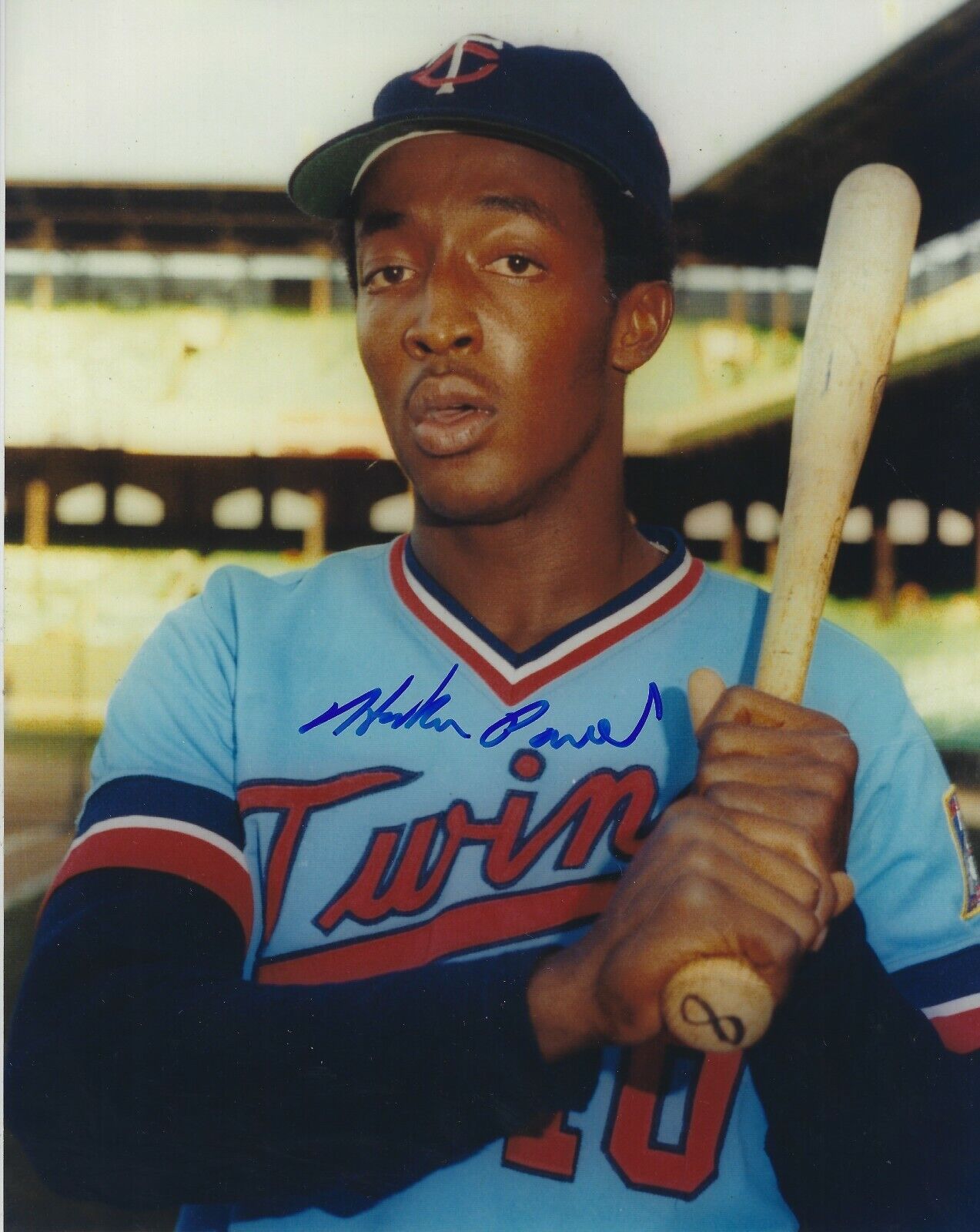 Signed 8x10 HOSKEN POWELL Minnesota Twins Autographed Photo Poster painting - COA