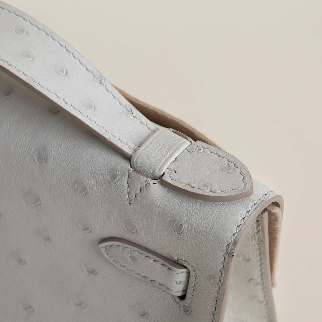 Kelly pochette Ostrich 80 Pearl gray PHW