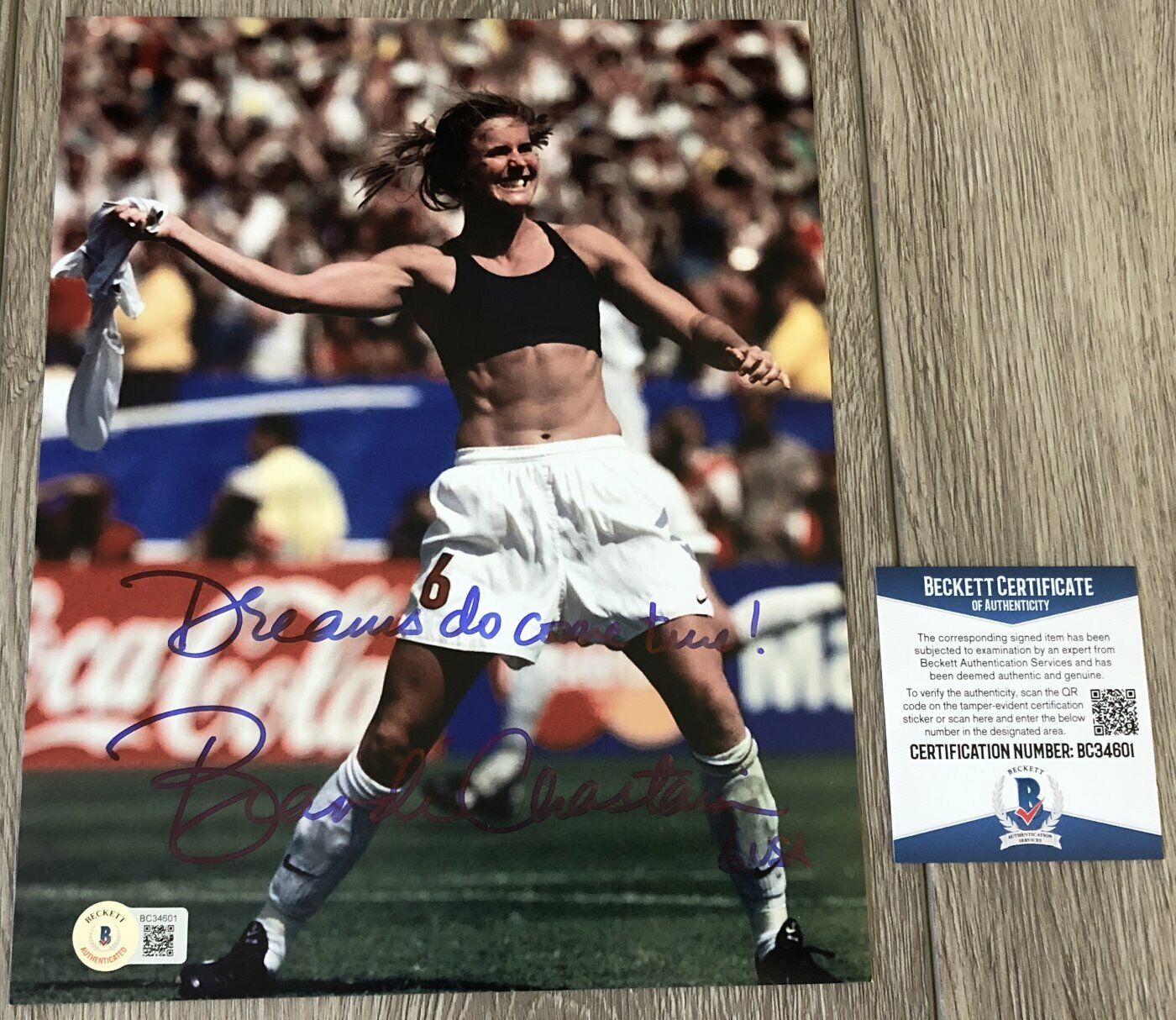 BRANDI CHASTAIN SIGNED WORLD CUP TEAM USA SOCCER 8x10 Photo Poster painting A & BECKETT BAS COA