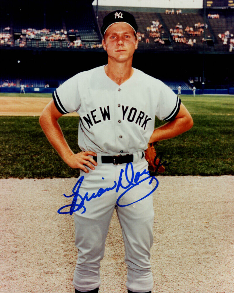 Brian Doyle Signed Yankees 8x10 Photo Poster painting (Sports Cards SOA) MLB