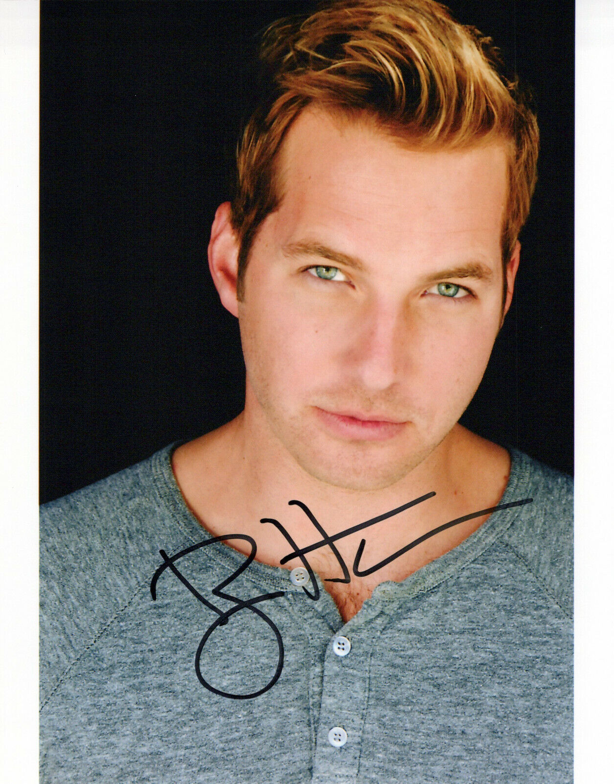 Ryan Hansen head shot autographed Photo Poster painting signed 8x10 #5