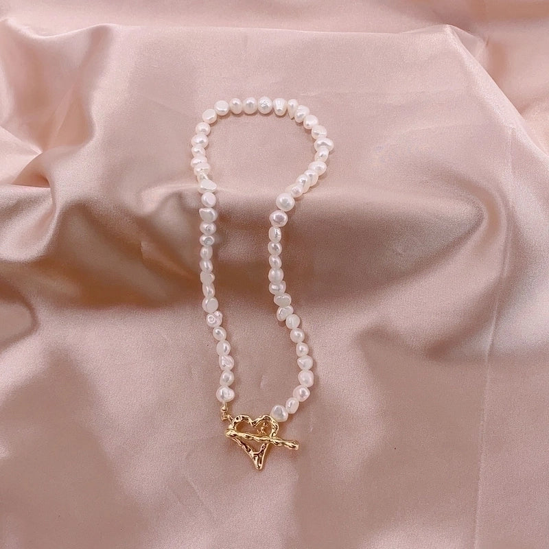Alloy Freshwater Pearl Copper Fashion Solid Color Irregular Necklace