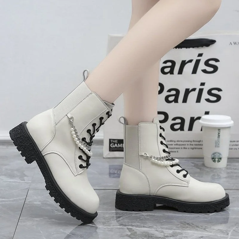 Martin boots women's 2021 increase in height and thin, British style retro locomotive Roman pearl chain short boots