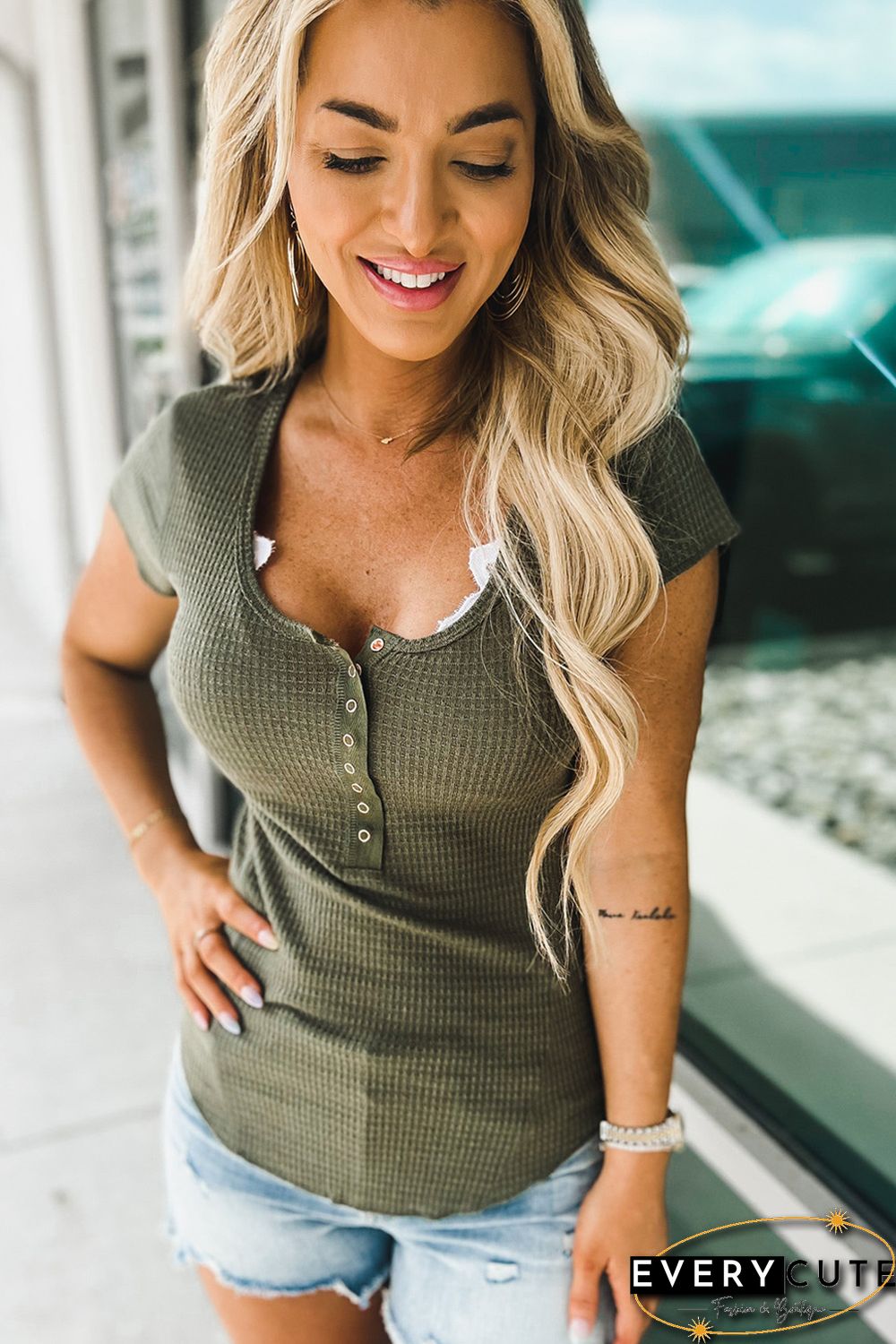 Green Buttoned U Neck Waffle Knit Short Sleeve T Shirt