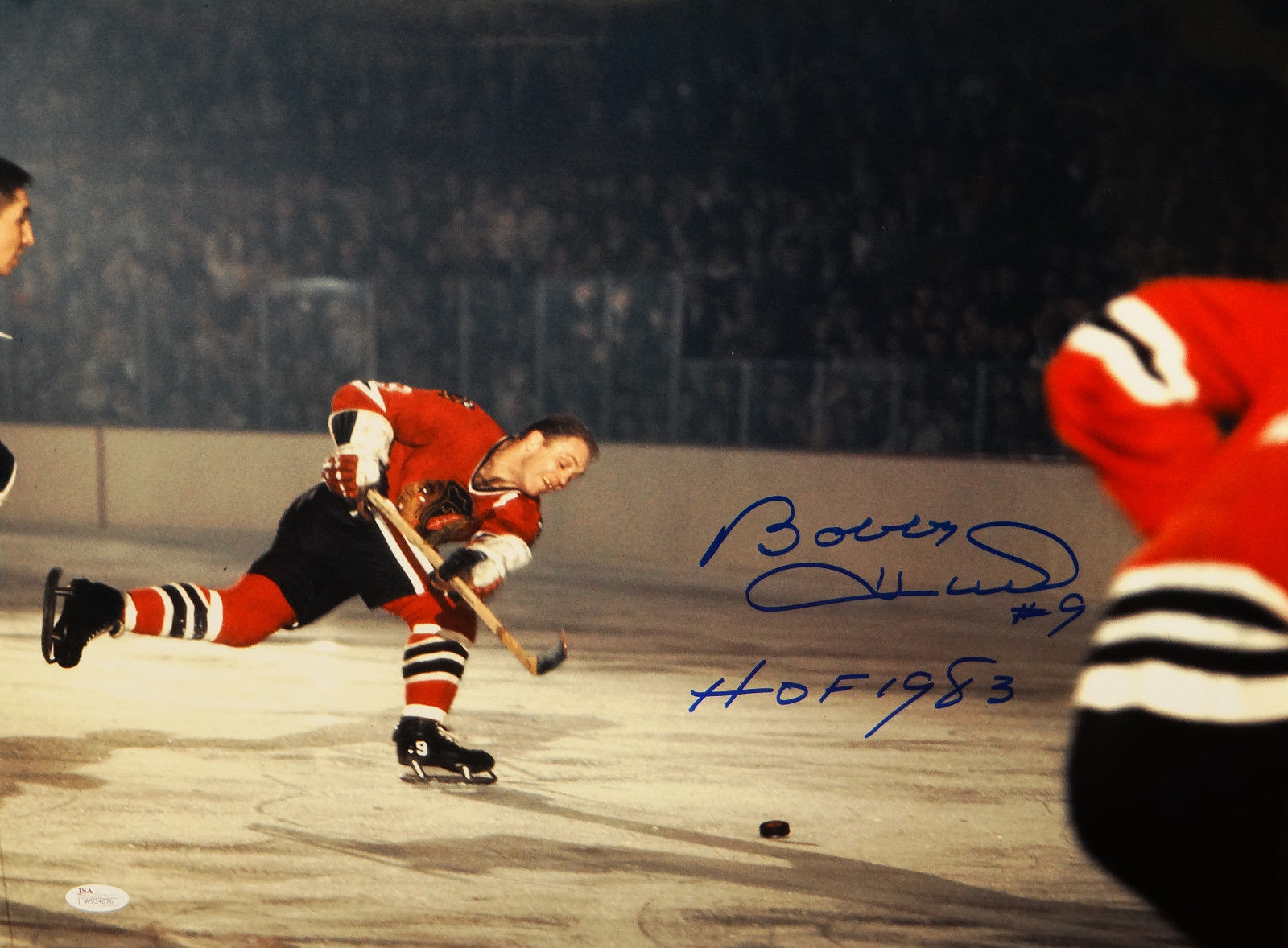 Bobby Hull Autographed 16x20 BlackHawks Shooting Photo Poster painting w/ HOF and JSA Witnessed