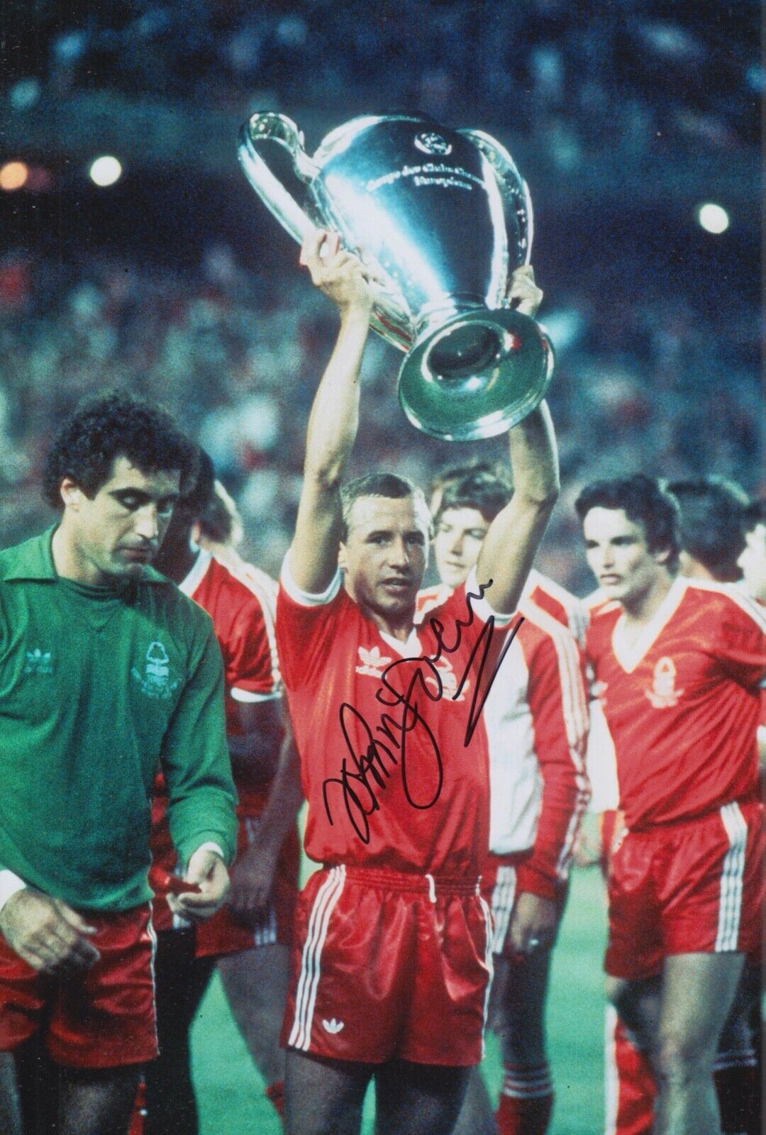 JOHN MCGOVERN HAND SIGNED 12X8 Photo Poster painting NOTTINGHAM FOREST FOOTBALL AUTOGRAPH 3