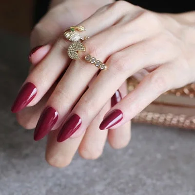 UV glossy false nails Water droplets shiny wedding nails burgundy stiletto blue Black UV fake nails 28pcs full set-Nail Inspo