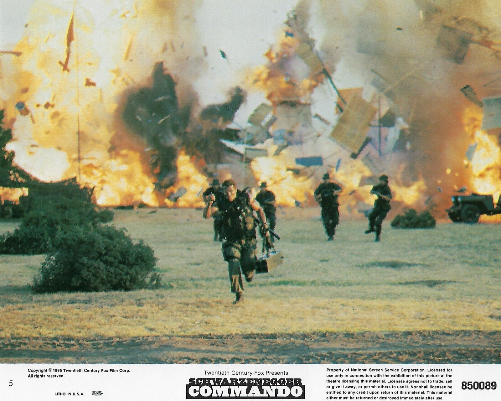 Commando Original 8x10 Lobby Card Poster Photo Poster painting 1985 Schwarzenegger Milano #5