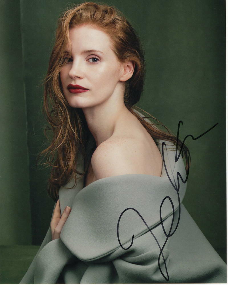 JESSICA CHASTAIN SIGNED AUTOGRAPH 8X10 Photo Poster painting - SEXY, BOMBSHELL, IT CHAPTER TWO 2