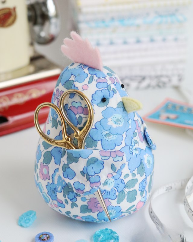 Chicken Caddy: Chicken Pincushion Softie Sewing Template & Instructions