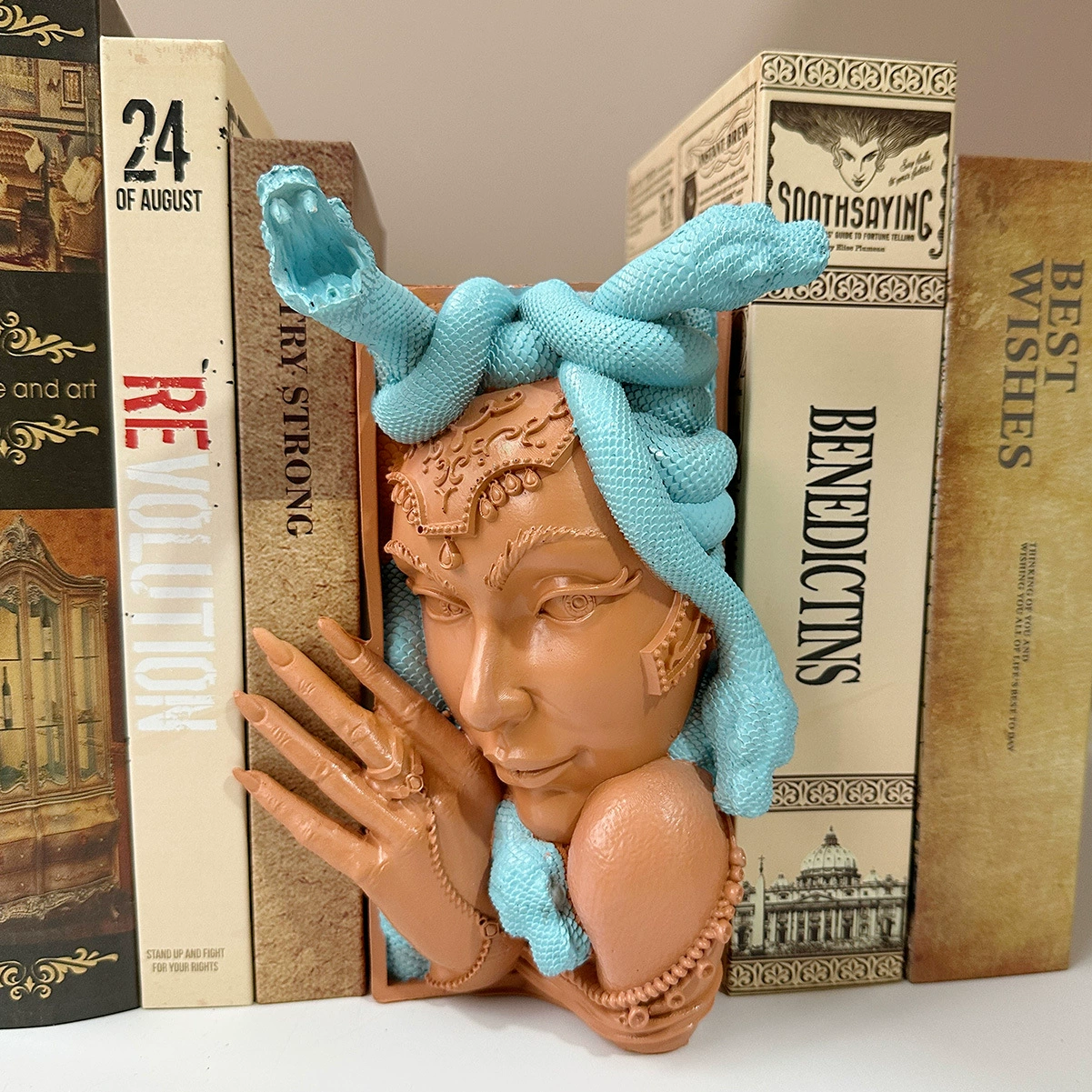 Medusa - Themed Book Corner Bookend: Fantasy Bookshelf Resin Ornament