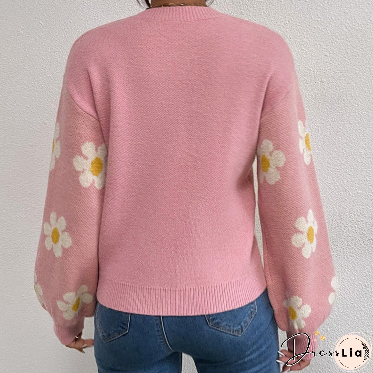 Effortless and Chic winter Pullover