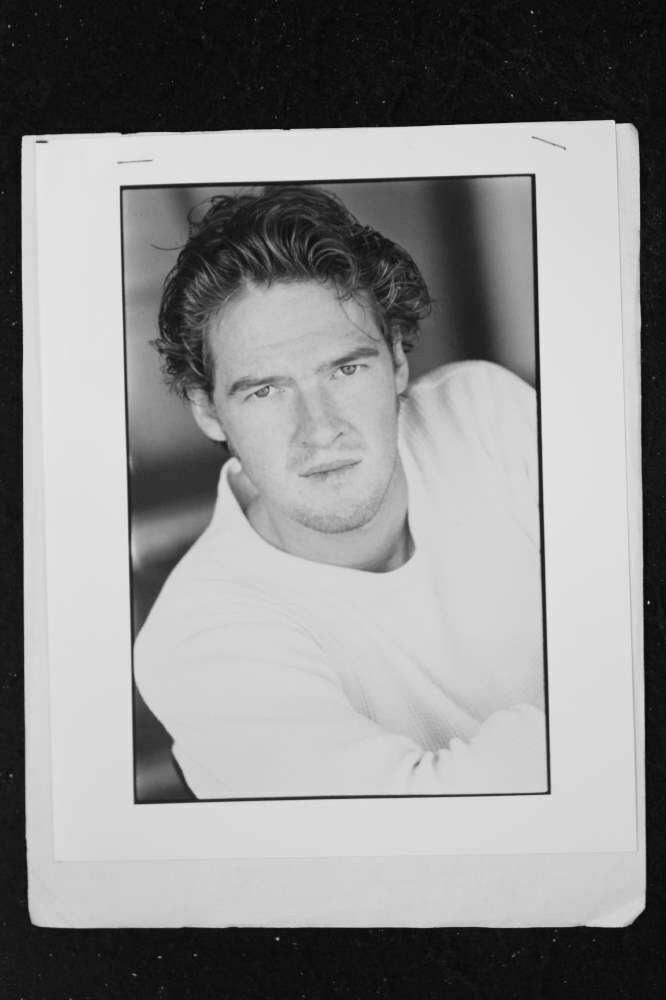 Donal Logue - 8x10 Headshot Photo Poster painting w/ Resume - Comic Book Villains