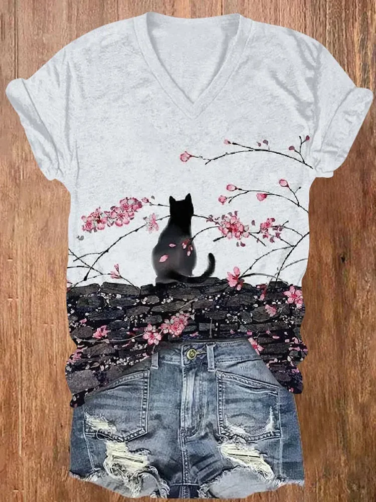 Japanese Style Plum Cat Ink Painting Art Print Short Sleeve V-neck T-shirt