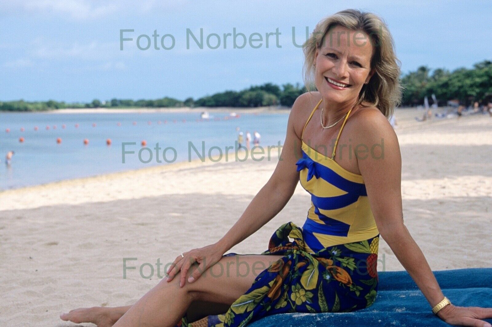 Claudia Rieschel 10 X 15 CM Photo Poster painting Without Autograph (Star-7