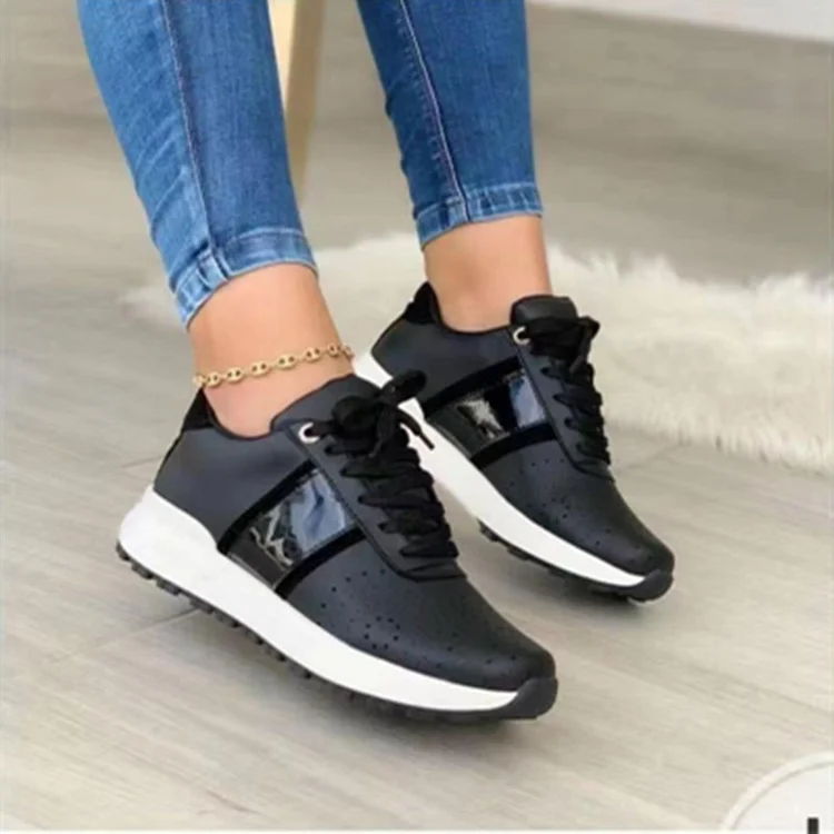 Eyelet Lace-up Breathable Sneakers