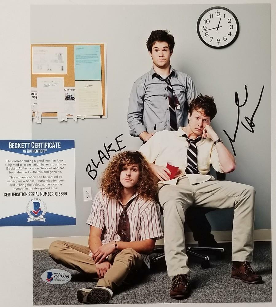 Blake Anderson & Anders Holm signed Workaholics 8x10 Photo Poster painting Q12899 ~ BAS COA