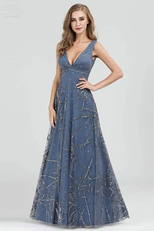 Luxurious V-Neck Sleeveless Crystal Prom Dress