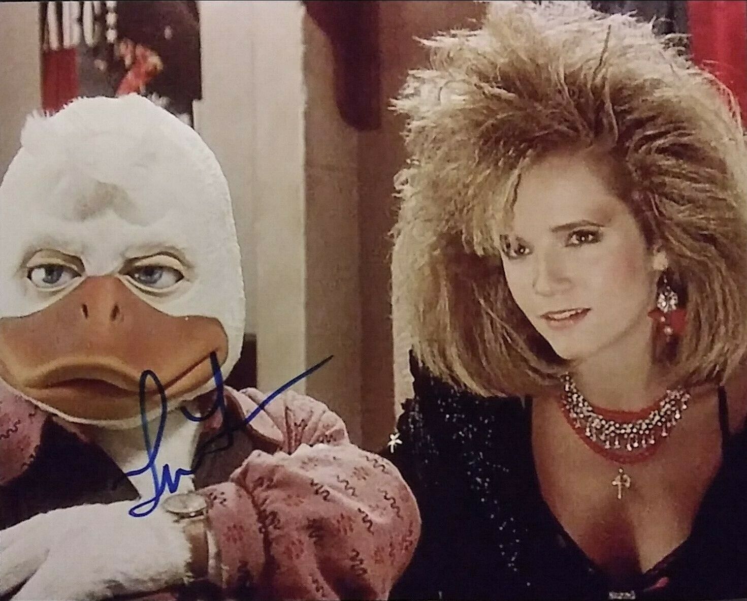 Lea Thompson - Howard the Duck - signed 8 x 10