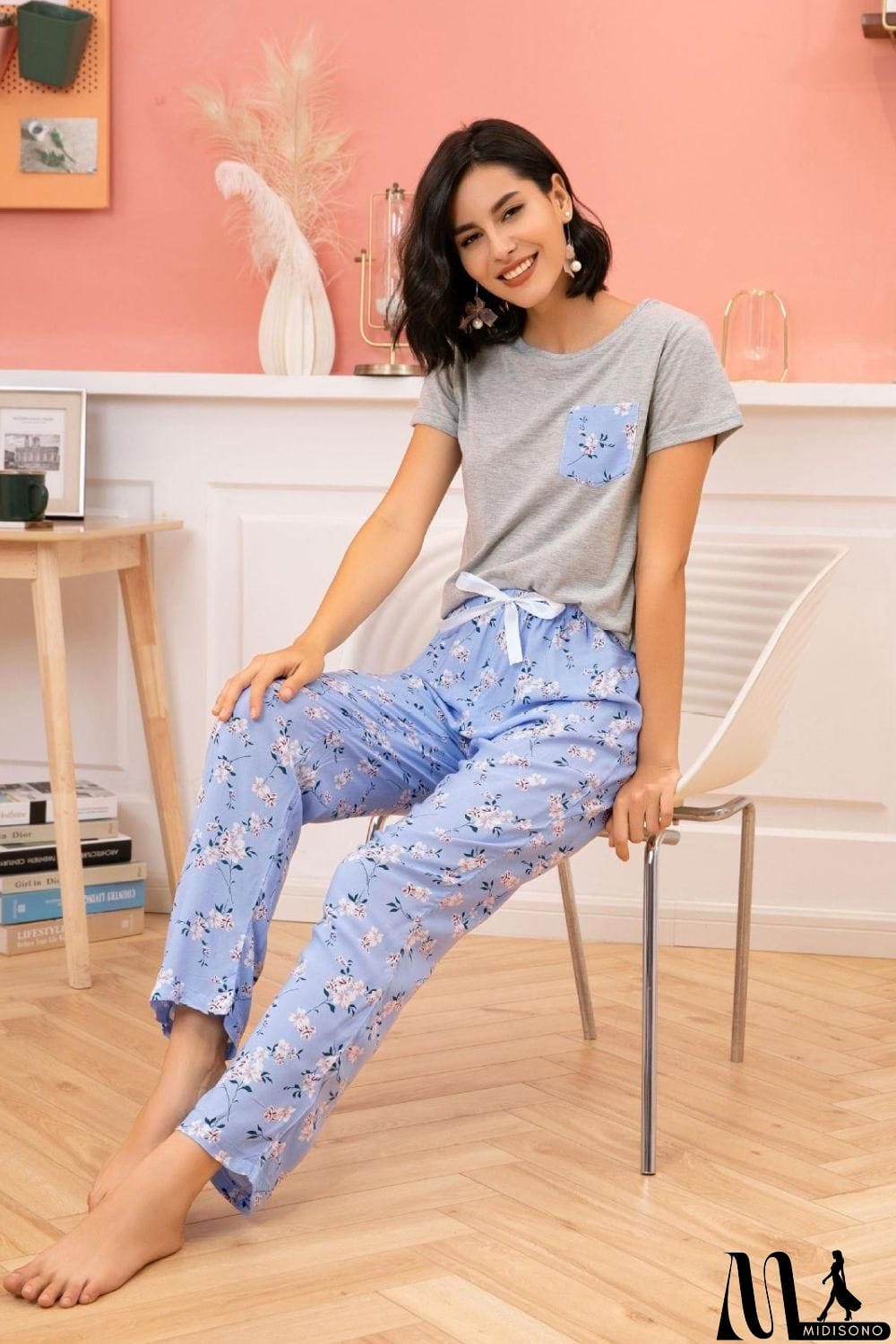 MidiSono - Round Neck T-Shirt and Floral Pants Lounge Set