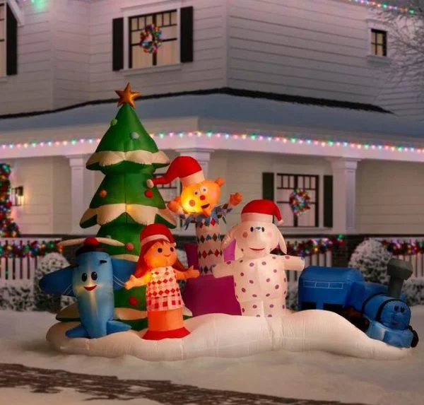 🔥kukelife🔥Christmas-9 5 ft w inflatable island of misfit toys scene