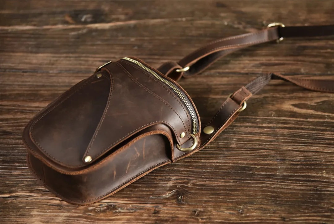 Fanny Pack for Men, Genuine Leather Outdoor Locomotive Waist Bag Shoulder Bag