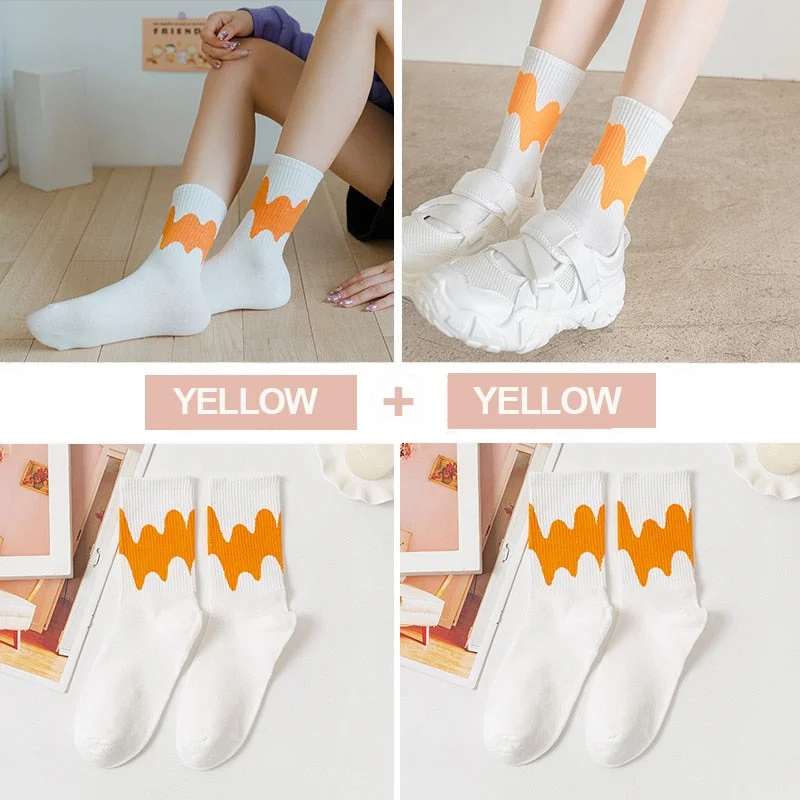 FINETOO 2Pairs/lot Women Midi Tube Socks Female Autumn Winter Candy Colors Korean Japanese Stitching Cotton Girls Graffiti Sock