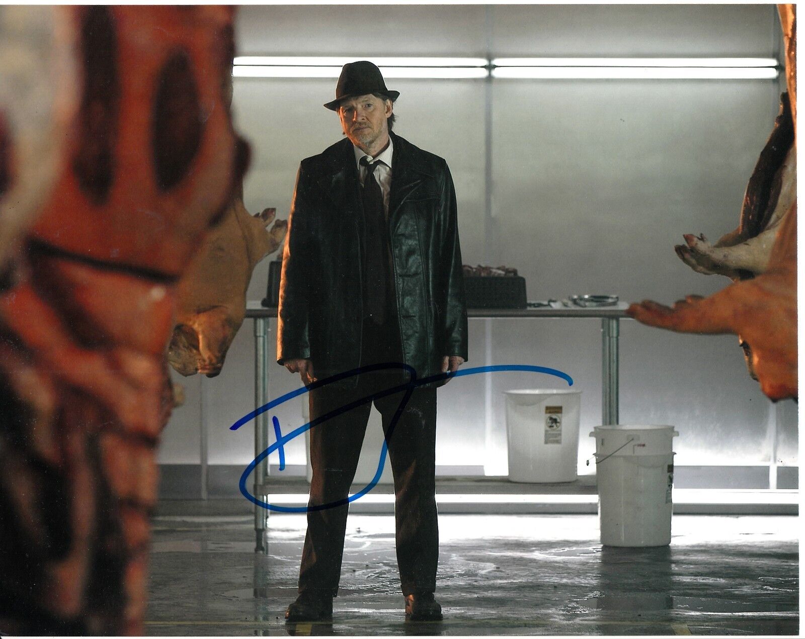 DONAL LOGUE SIGNED GOTHAM Photo Poster painting UACC REG 242 (5)