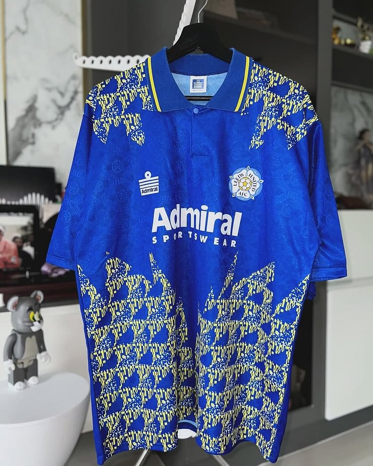 Retro 1992-1993 Leeds United Away Blue Football Shirt