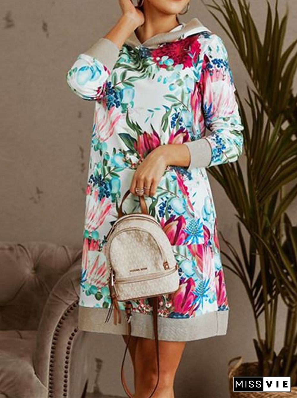 Women Long Sleeve Hooded Floral Printed Graphic Top